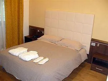 Monti First 4* Rome